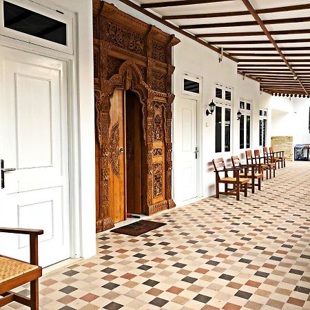 The Lawang Yogya Guesthouse Yogyakarta Exterior photo